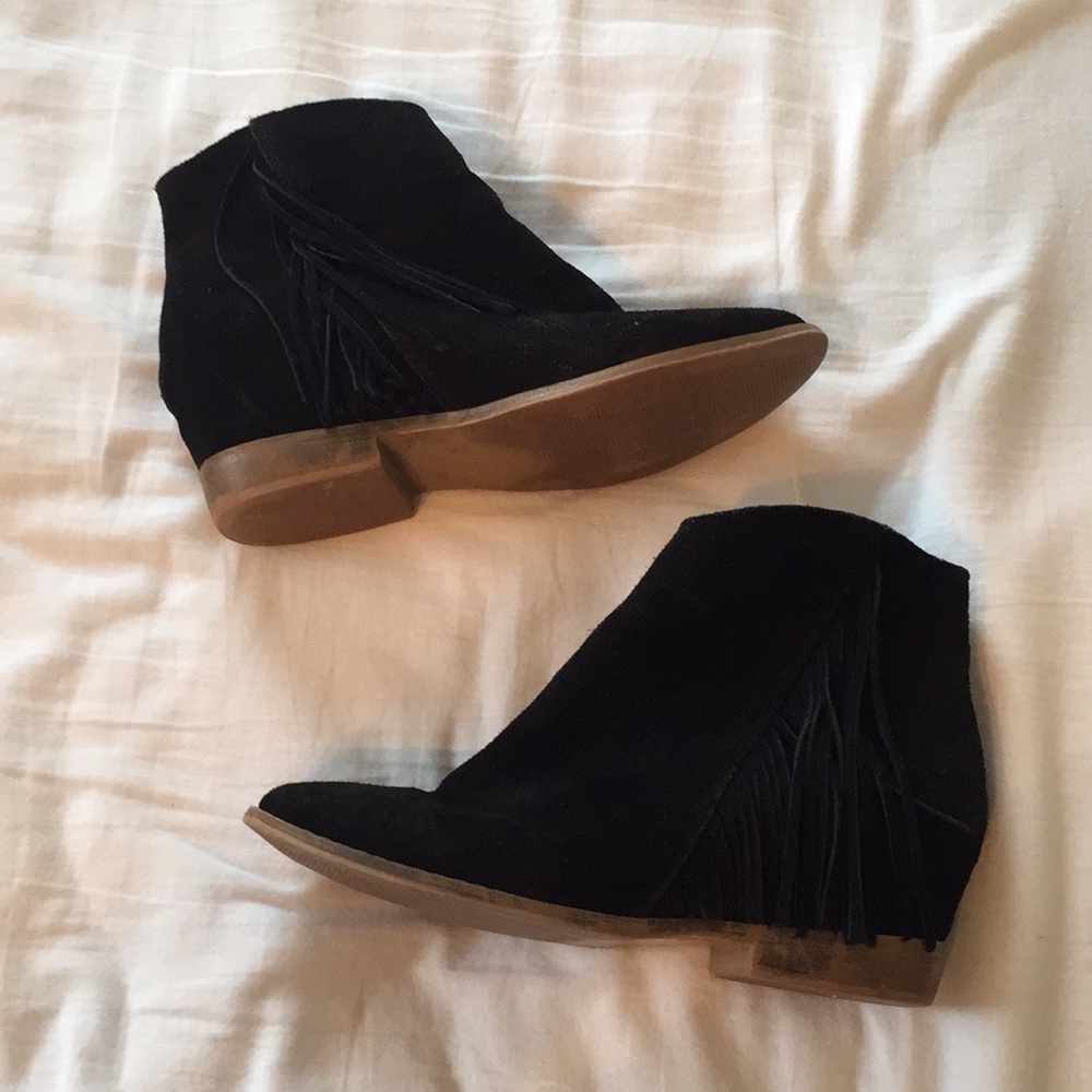 Leather Boots with Fringe